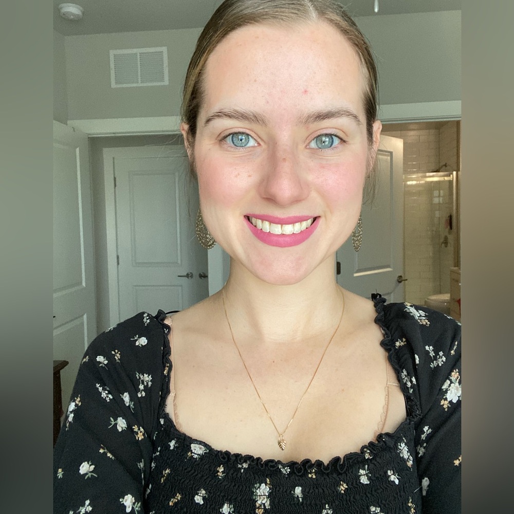 Meet your Posher, Emily